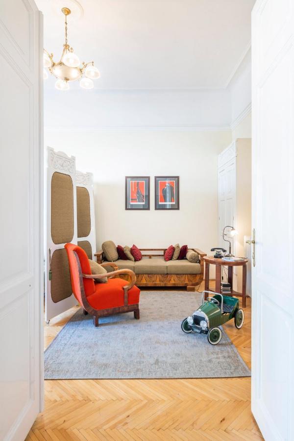 Apartamento Stunning Spacious Art Nouveau Apart , Grand Piano Budapest Exterior foto