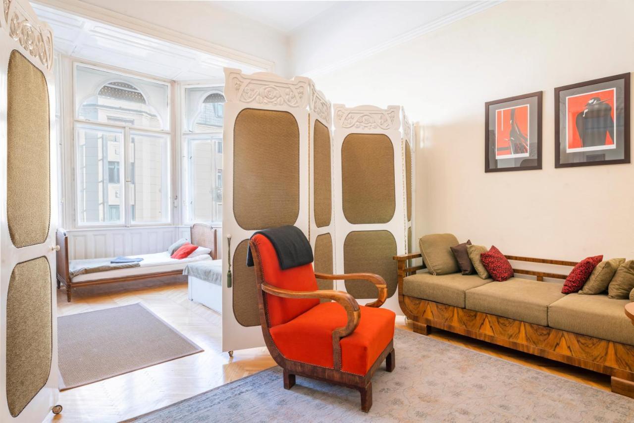 Apartamento Stunning Spacious Art Nouveau Apart , Grand Piano Budapest Exterior foto