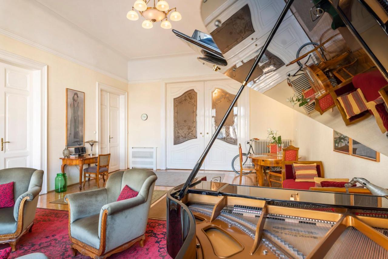 Apartamento Stunning Spacious Art Nouveau Apart , Grand Piano Budapest Exterior foto