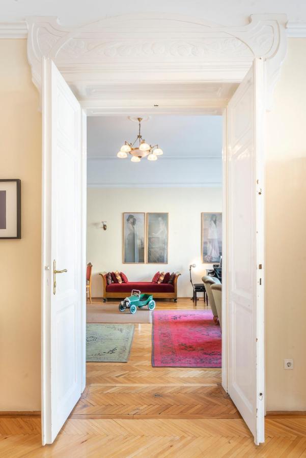 Apartamento Stunning Spacious Art Nouveau Apart , Grand Piano Budapest Exterior foto